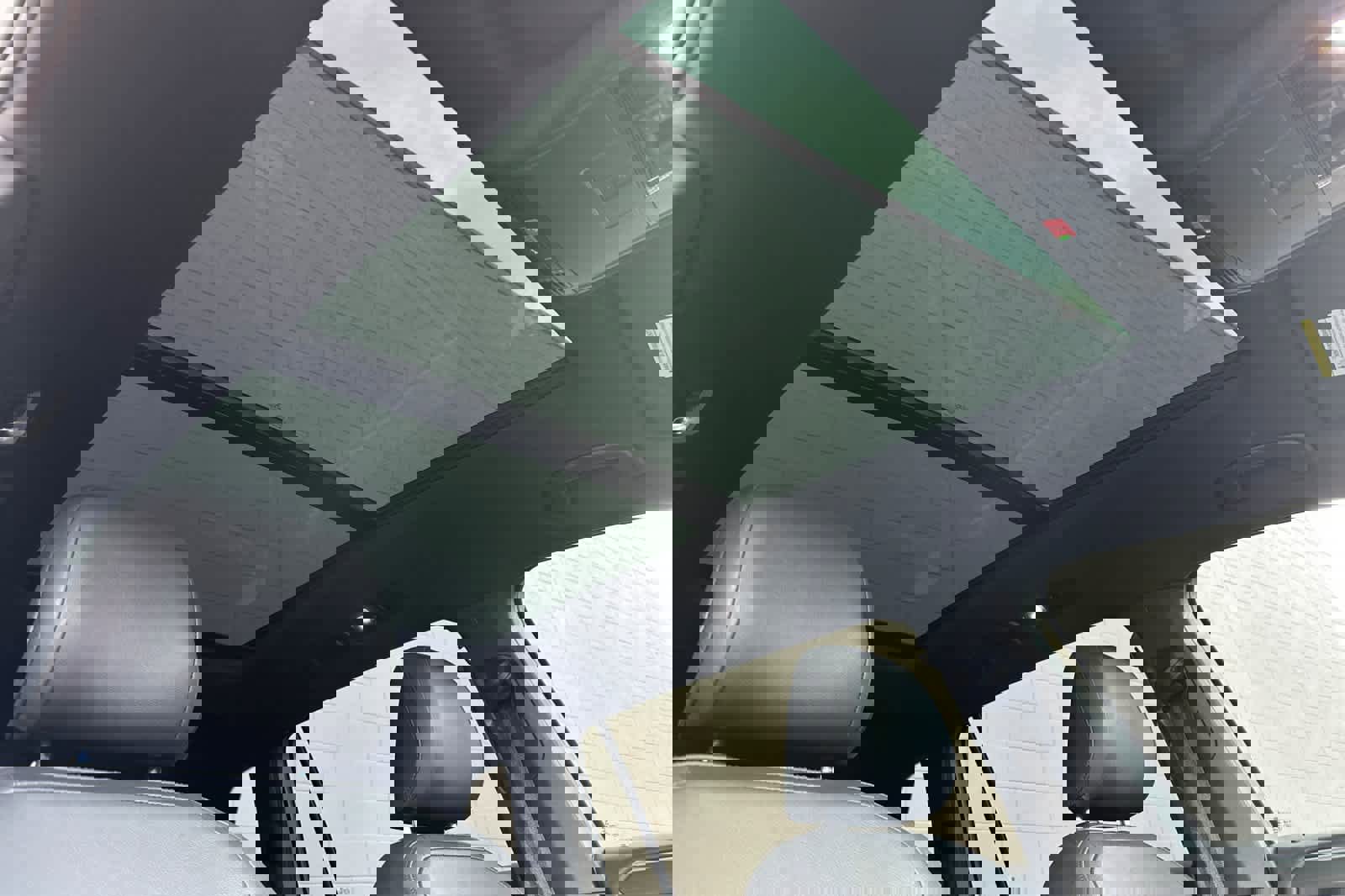 Used 2020 Volkswagen Tiguan SEL Premium R-Line image 18