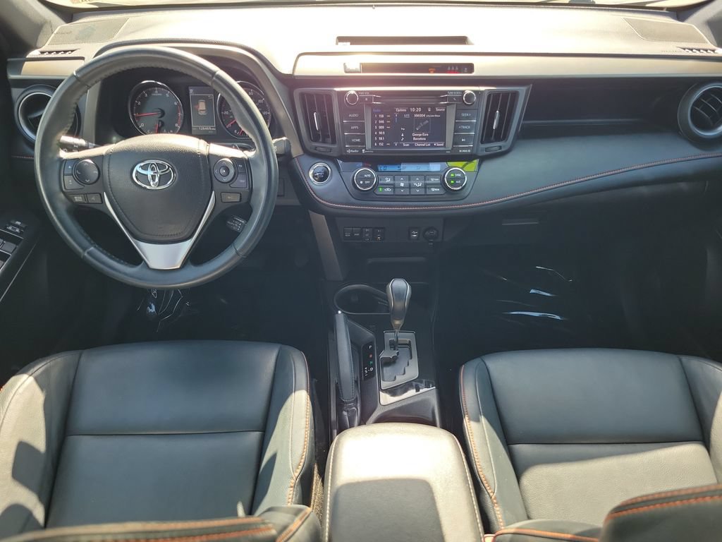 Used 2017 Toyota RAV4 SE FWD image 11