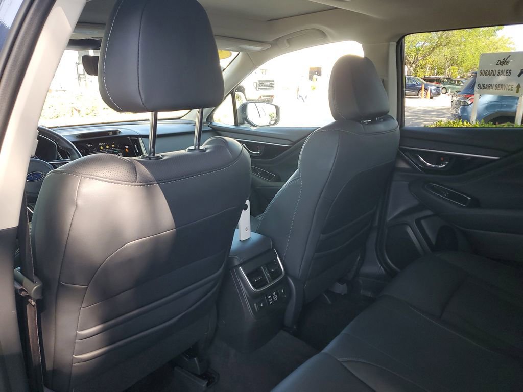Used 2023 Subaru Outback Limited image 15