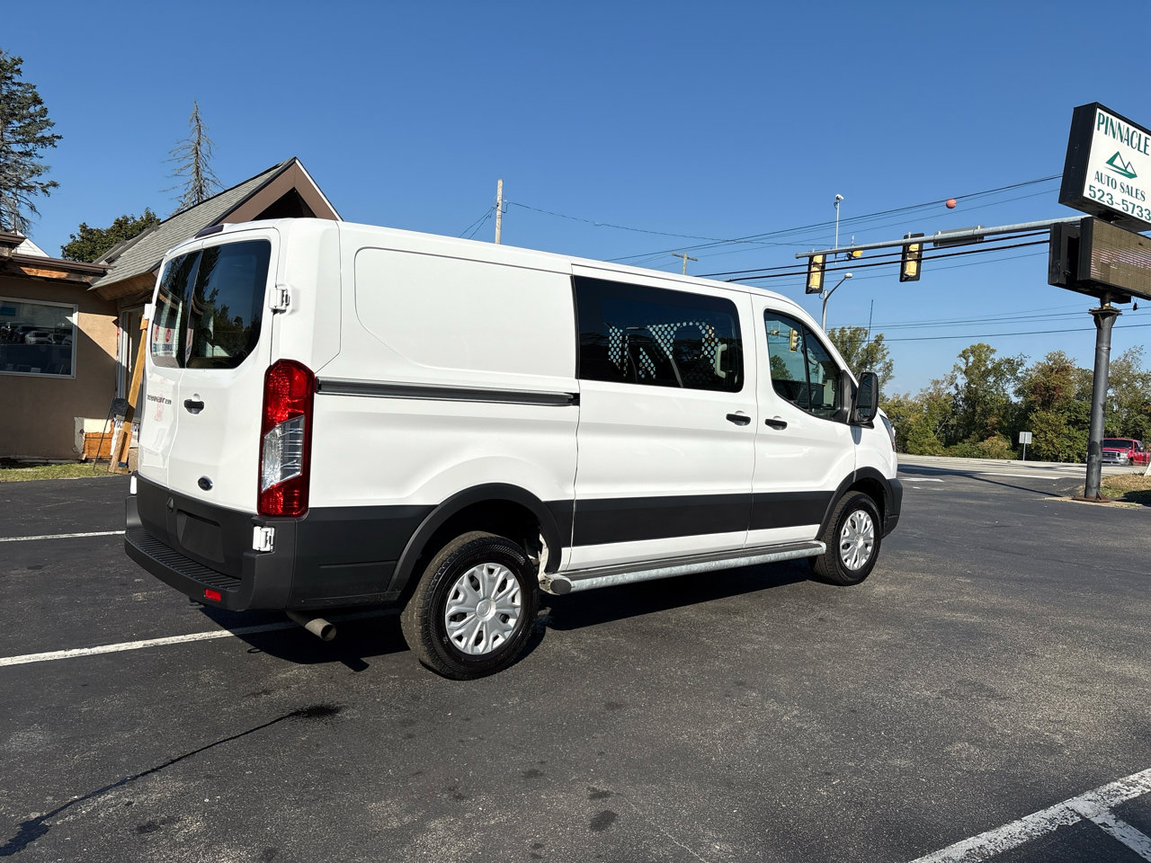 Used 2024 Ford Transit 250 Low Roof w/ Exterior Upgrade Package image 5