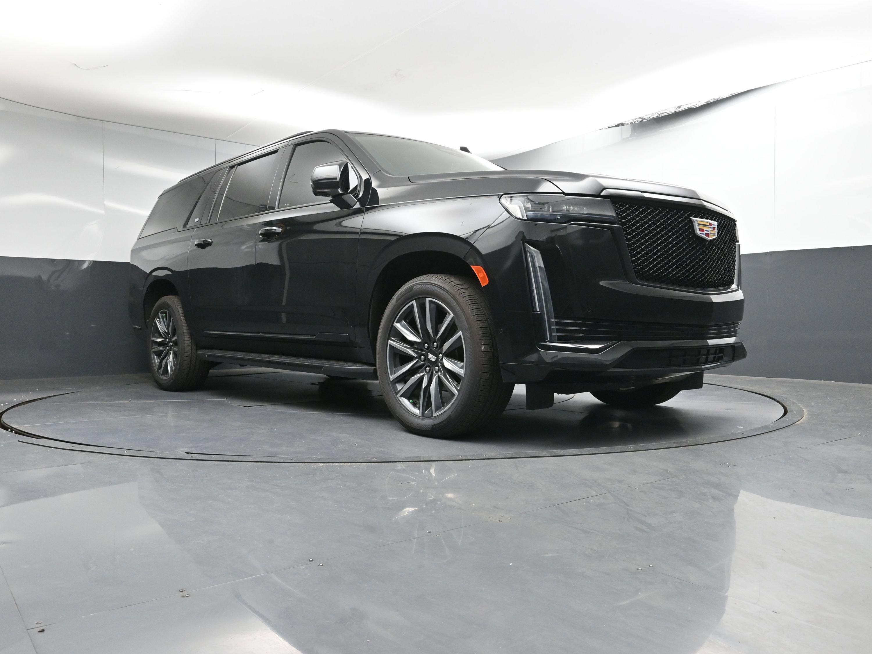 Used 2023 Cadillac Escalade ESV Sport image 25