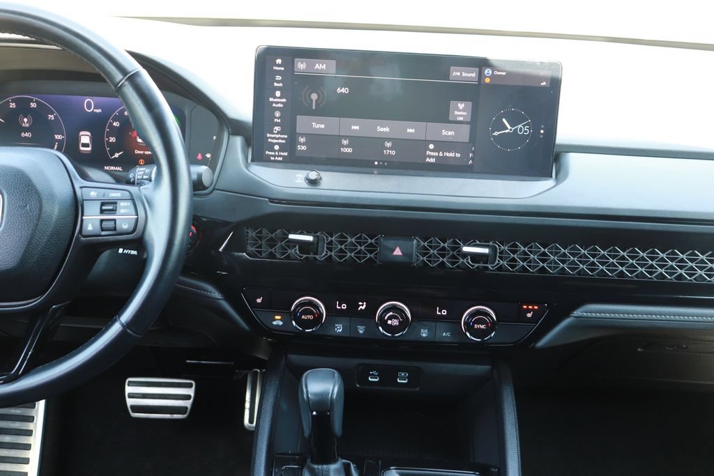Used 2024 Honda Accord Sport image 16