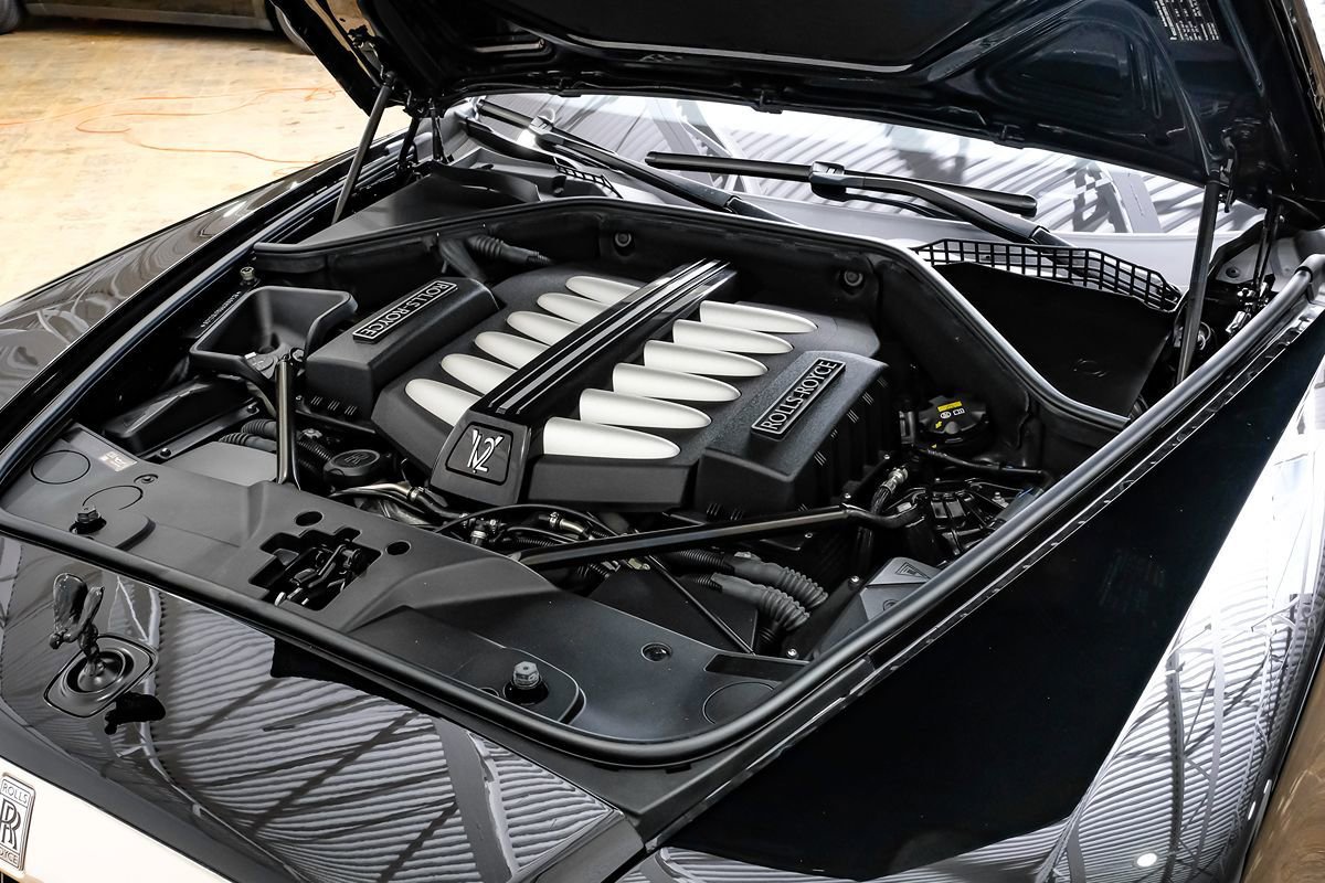 Used 2016 Rolls-Royce Dawn image 42
