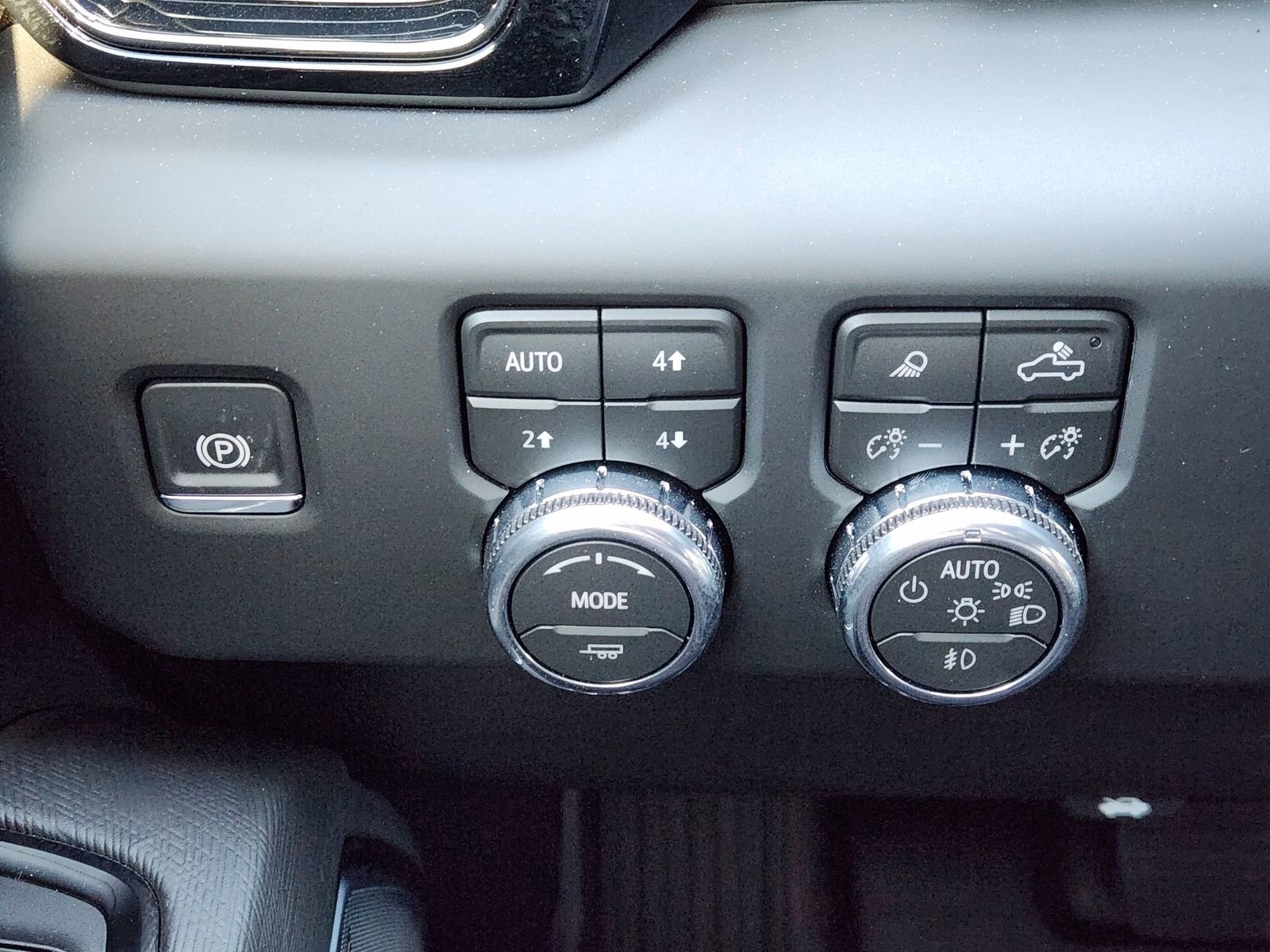 New 2026 GMC Sierra 2500 AT4X image 26