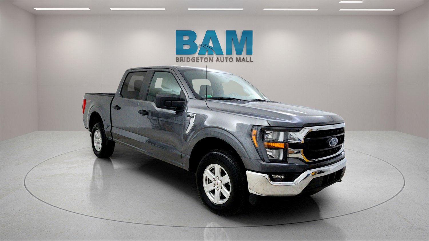 Used 2023 Ford F150 XLT image 1