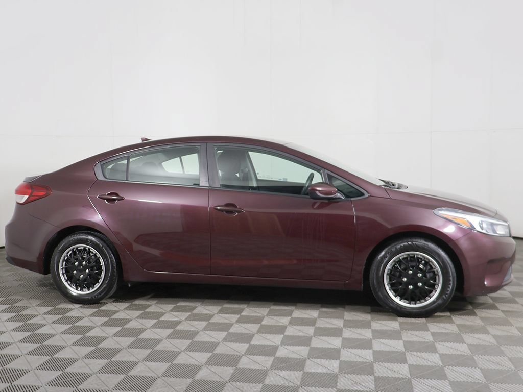 Used 2018 Kia Forte LX FWD image 9