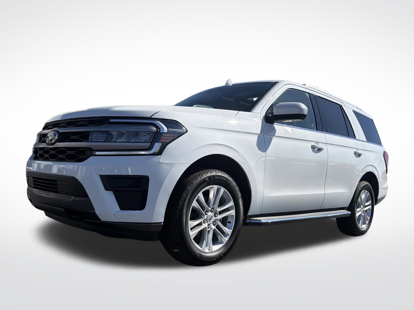 Certified 2023 Ford Expedition XLT AWD/4WD image 2