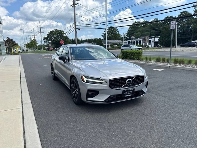 Certified 2024 Volvo S60 B5 Core w/ Climate Package FWD image 6