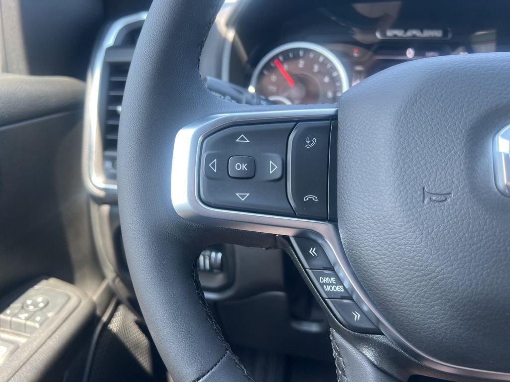 New 2026 RAM 1500 4x4 Crew Cab image 21