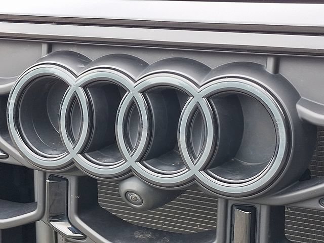 Used 2025 Audi Q8 Premium Plus AWD/4WD image 29
