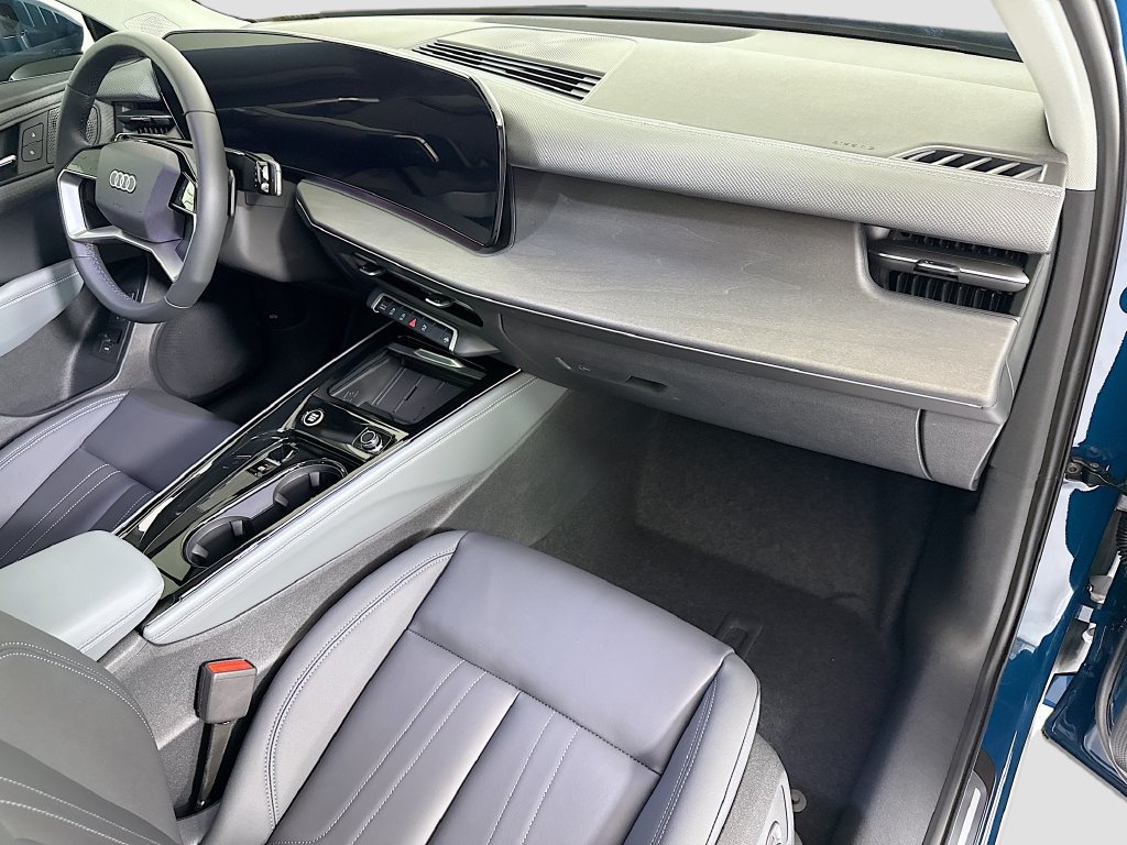 New 2026 Audi Q3 quattro 2.0T AWD/4WD image 17