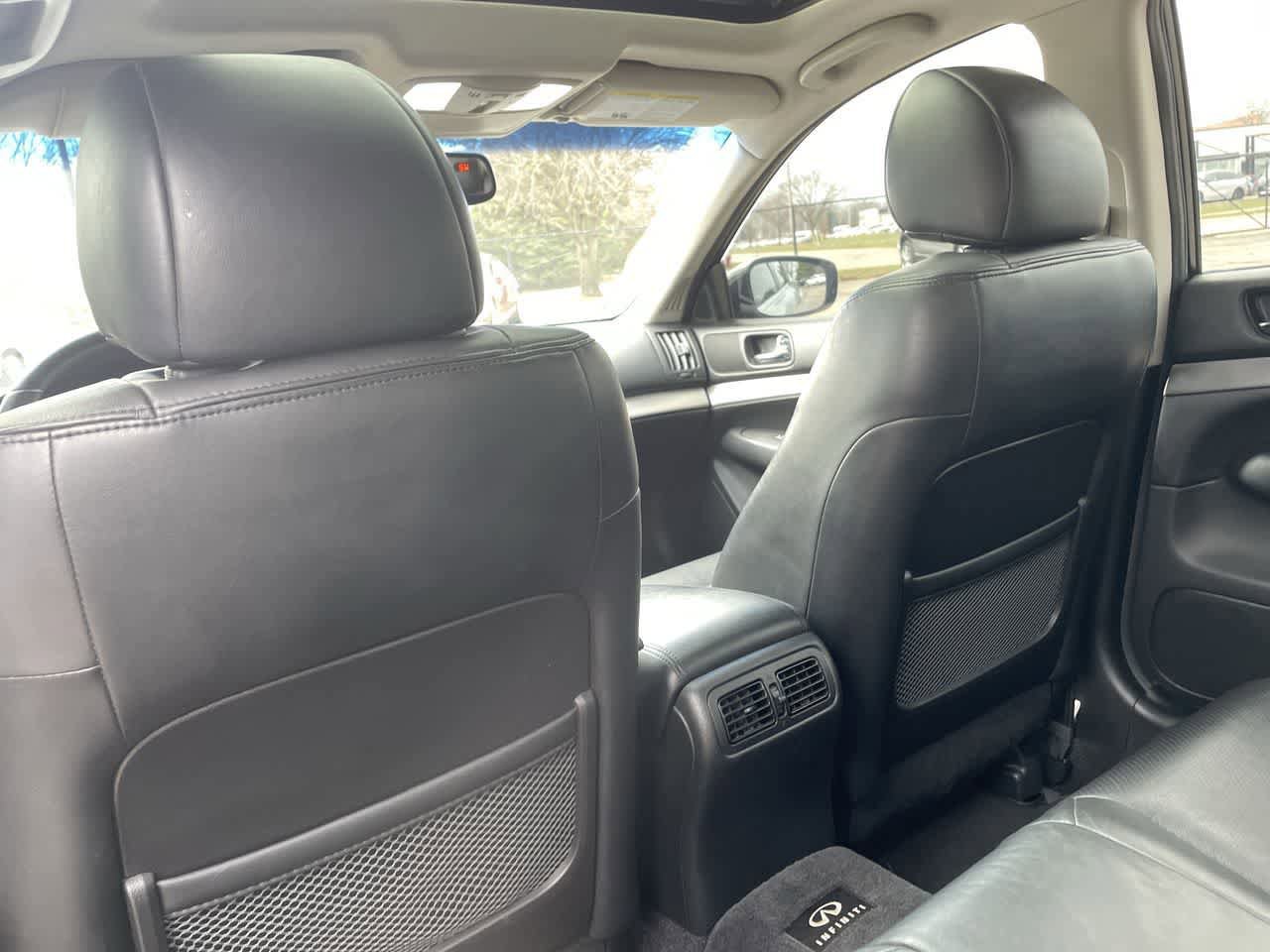 Used 2013 INFINITI G37 x w/ Premium Pkg AWD/4WD image 19