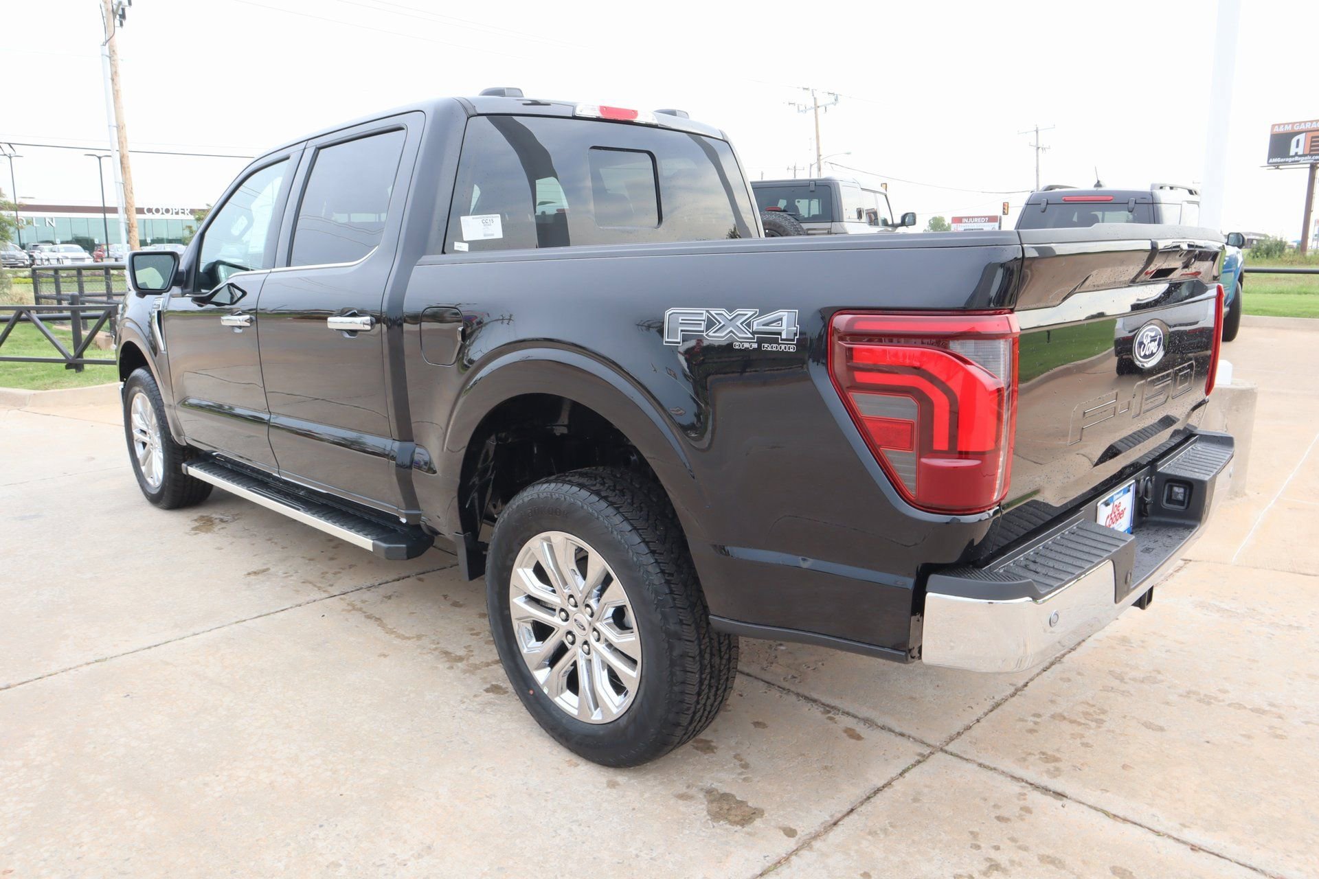 New 2025 Ford F150 Lariat w/ Equipment Group 501A Mid image 24