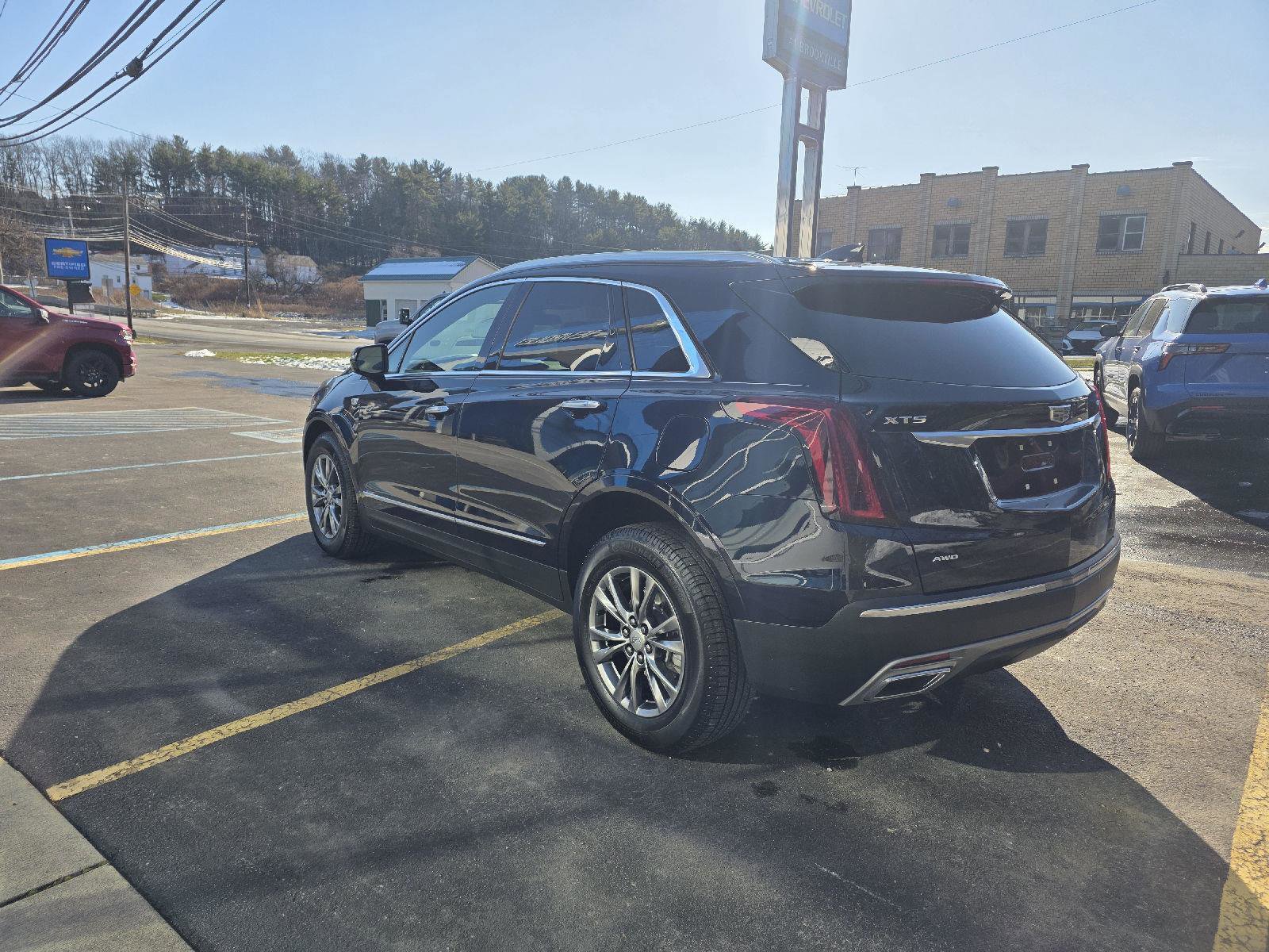 Used 2021 Cadillac XT5 Premium Luxury image 7