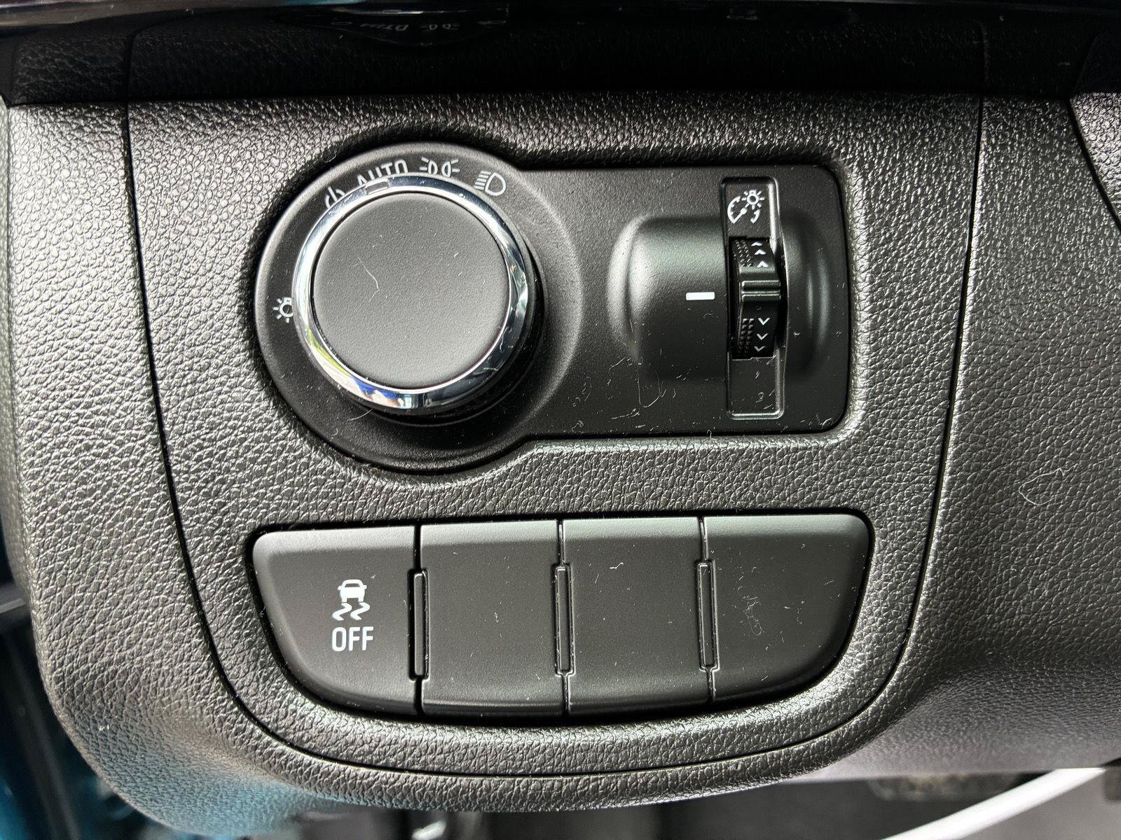 Used 2019 Chevrolet Spark LT FWD image 19