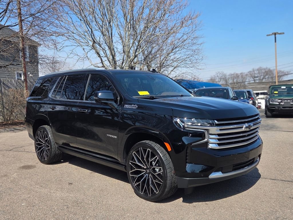 Used 2022 Chevrolet Tahoe High Country w/ Premium Package 2 AWD/4WD image 8
