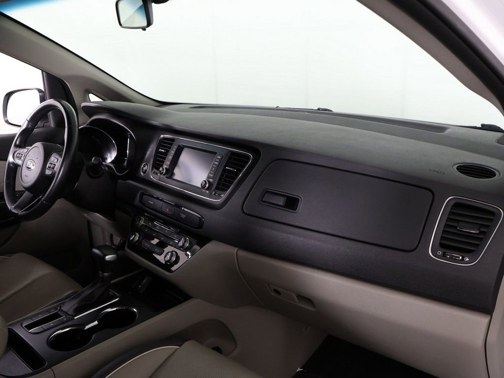 Used 2019 Kia Sedona EX FWD image 25