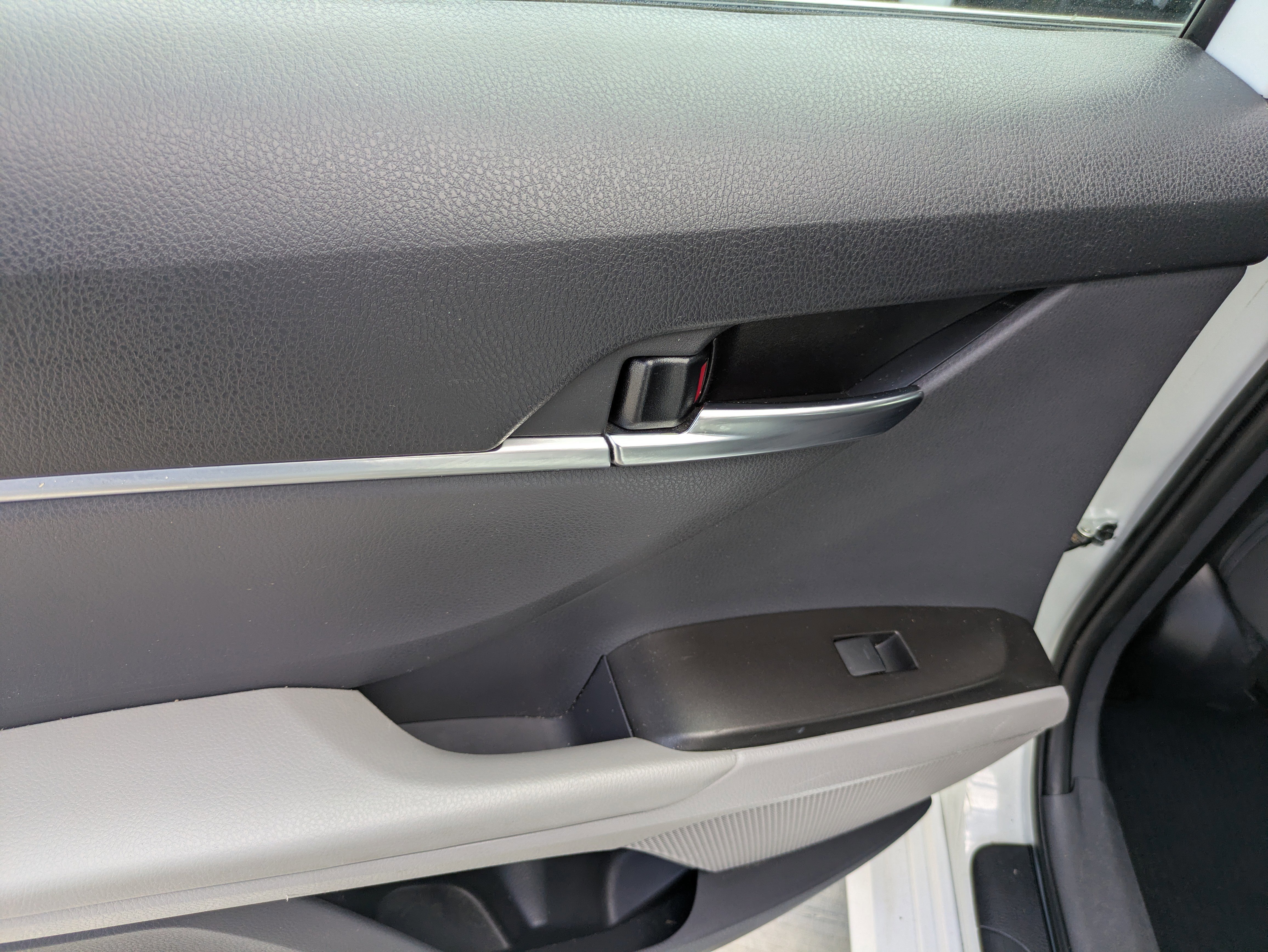 Certified 2023 Toyota Camry LE FWD image 14