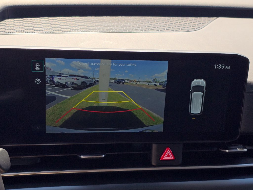 Certified 2025 Kia Carnival FWD image 18