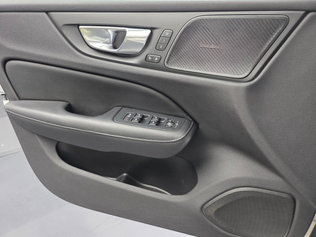 Used 2021 Volvo S60 T5 Inscription w/ Advanced Package image 24
