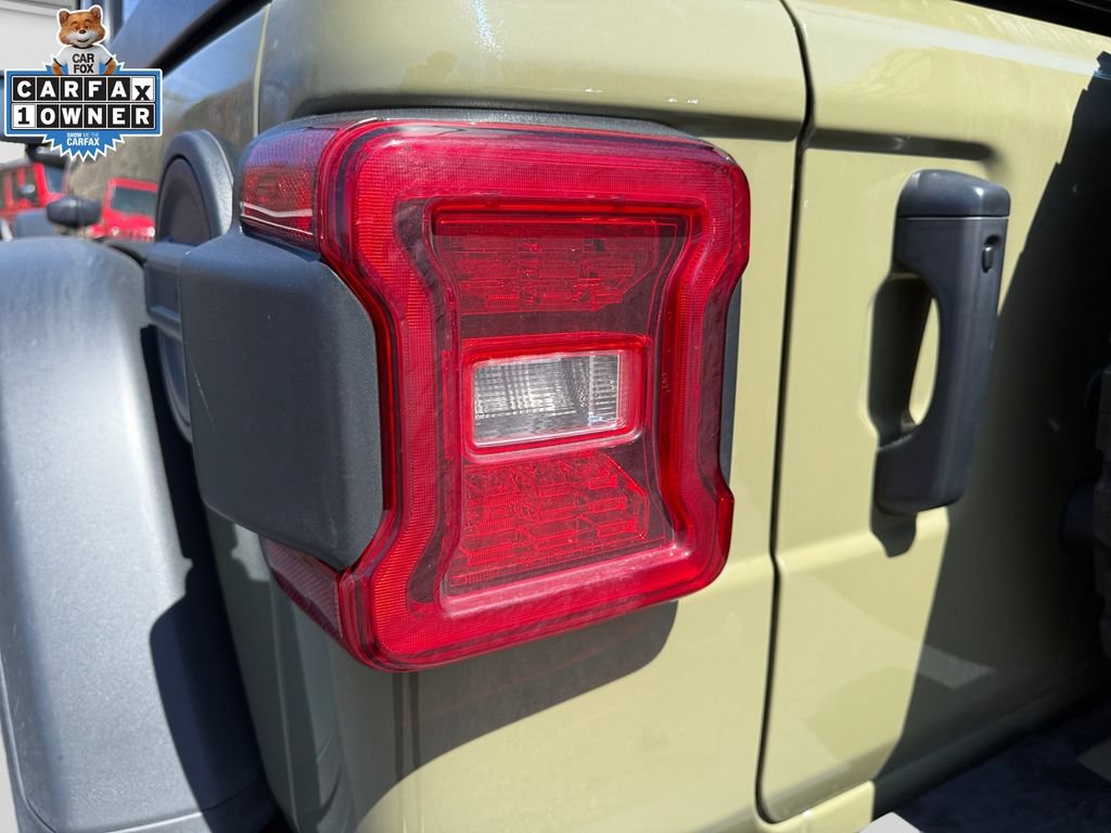 Used 2026 Jeep Wrangler Unlimited Rubicon AWD/4WD image 21