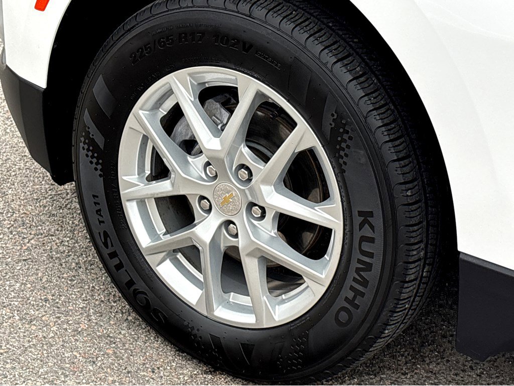 Used 2024 Chevrolet Equinox LT image 19