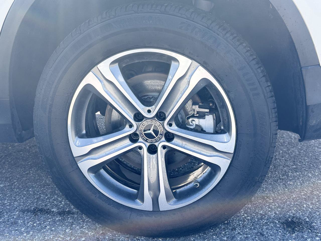 Used 2019 Mercedes-Benz GLC 300 w/ Premium Package image 22
