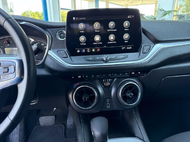 Certified 2025 Chevrolet Blazer LT FWD image 18