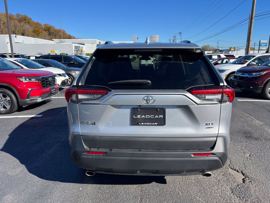 Used 2024 Toyota RAV4 XLE w/ Convenience Package AWD/4WD image 4