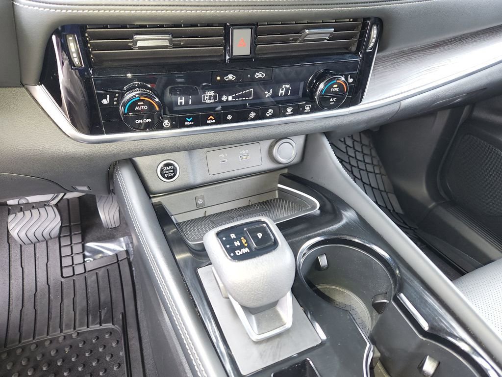 Certified 2023 Nissan Rogue Platinum w/ Platinum Premium Package image 20