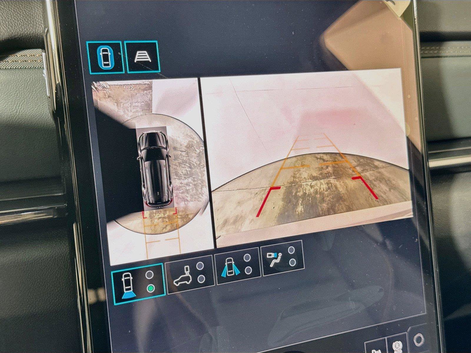 New 2027 GMC Terrain AT4 w/ Technology Package II AWD/4WD image 9