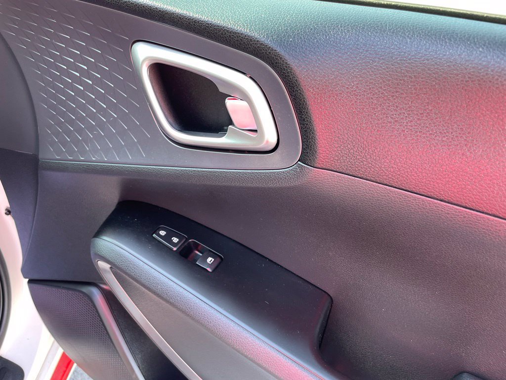 Used 2020 Kia Soul GT-Line FWD image 29