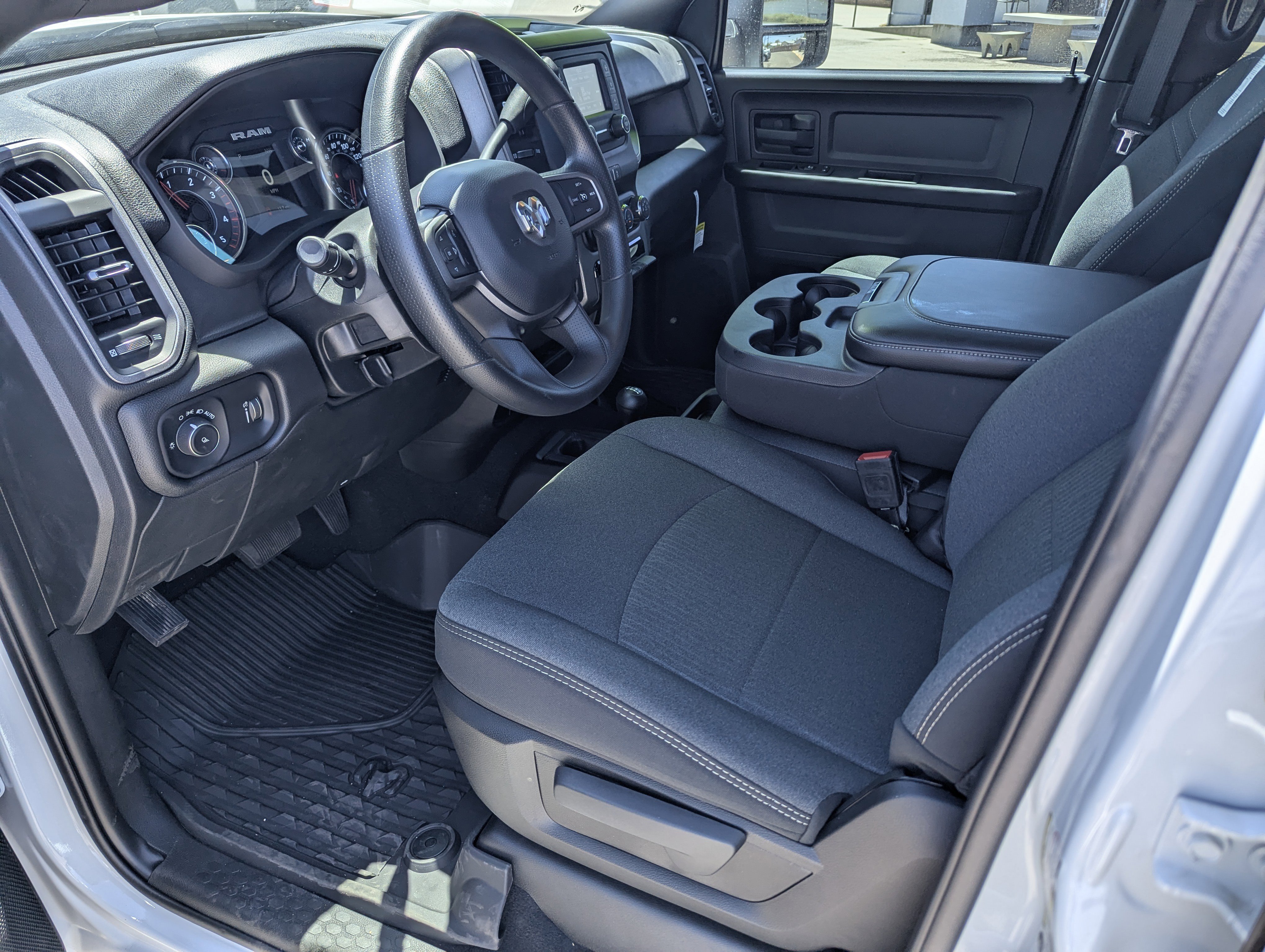 Used 2024 RAM 2500 Tradesman image 9