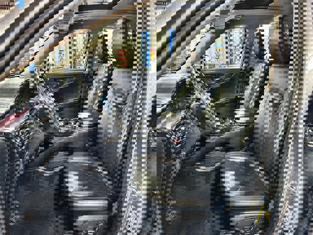 Used 2021 Lincoln Nautilus Reserve image 12