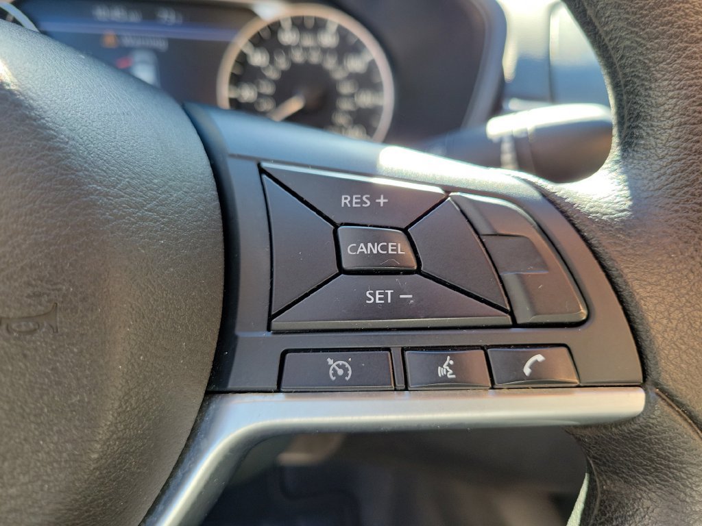 Used 2025 Nissan Altima 2.5 SV FWD image 32