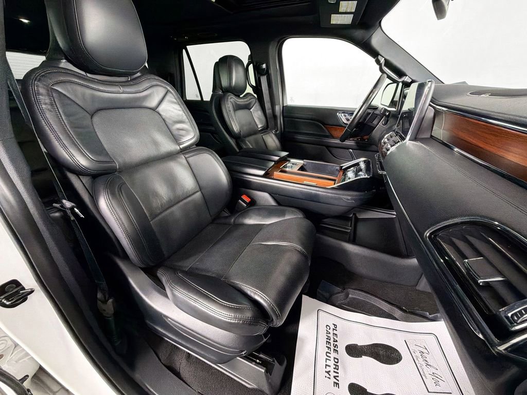 Used 2020 Lincoln Navigator Reserve w/ Equipment Group 208A image 32