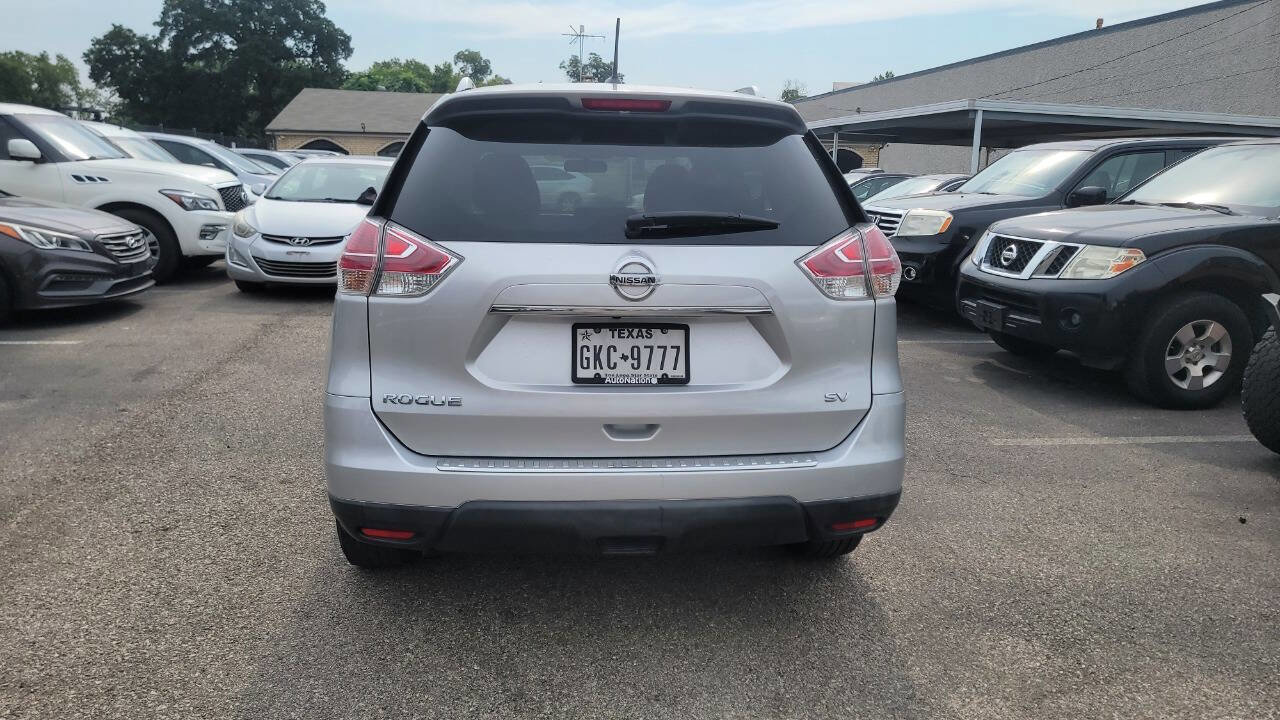 Used 2015 Nissan Rogue SV FWD image 19