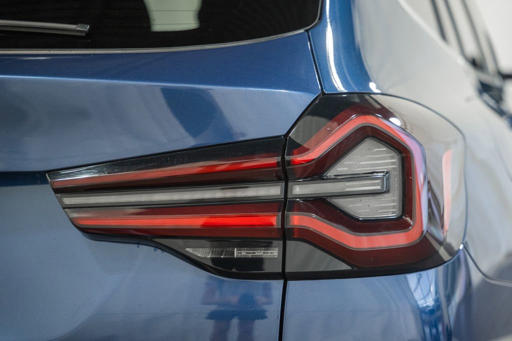 Used 2023 BMW X3 xDrive30i w/ Premium Package image 6