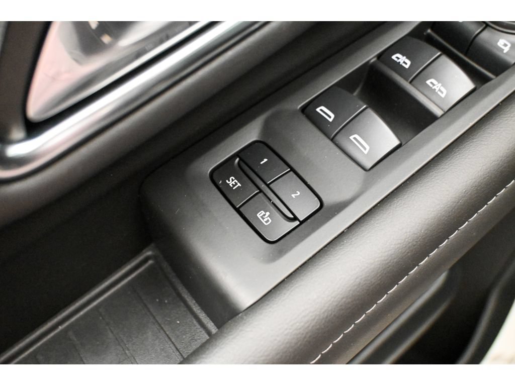 Used 2024 Chevrolet Tahoe Z71 w/ Z71 Off-Road Package AWD/4WD image 34