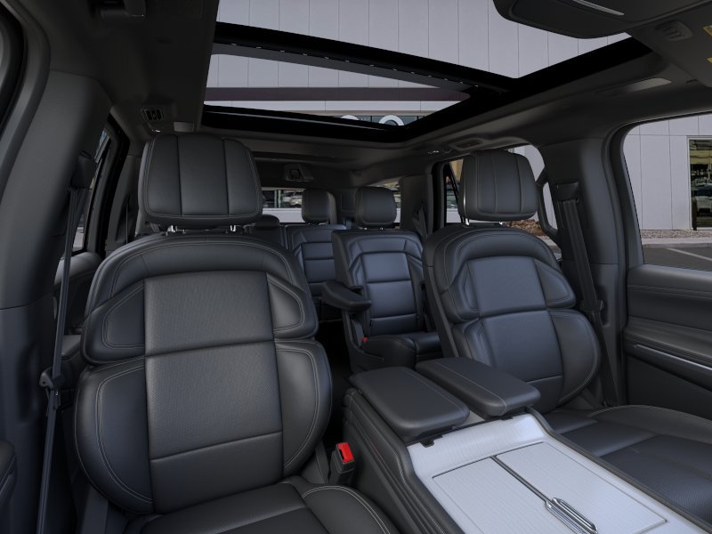 New 2025 Lincoln Navigator Reserve w/ Jet Appearance Package image 10