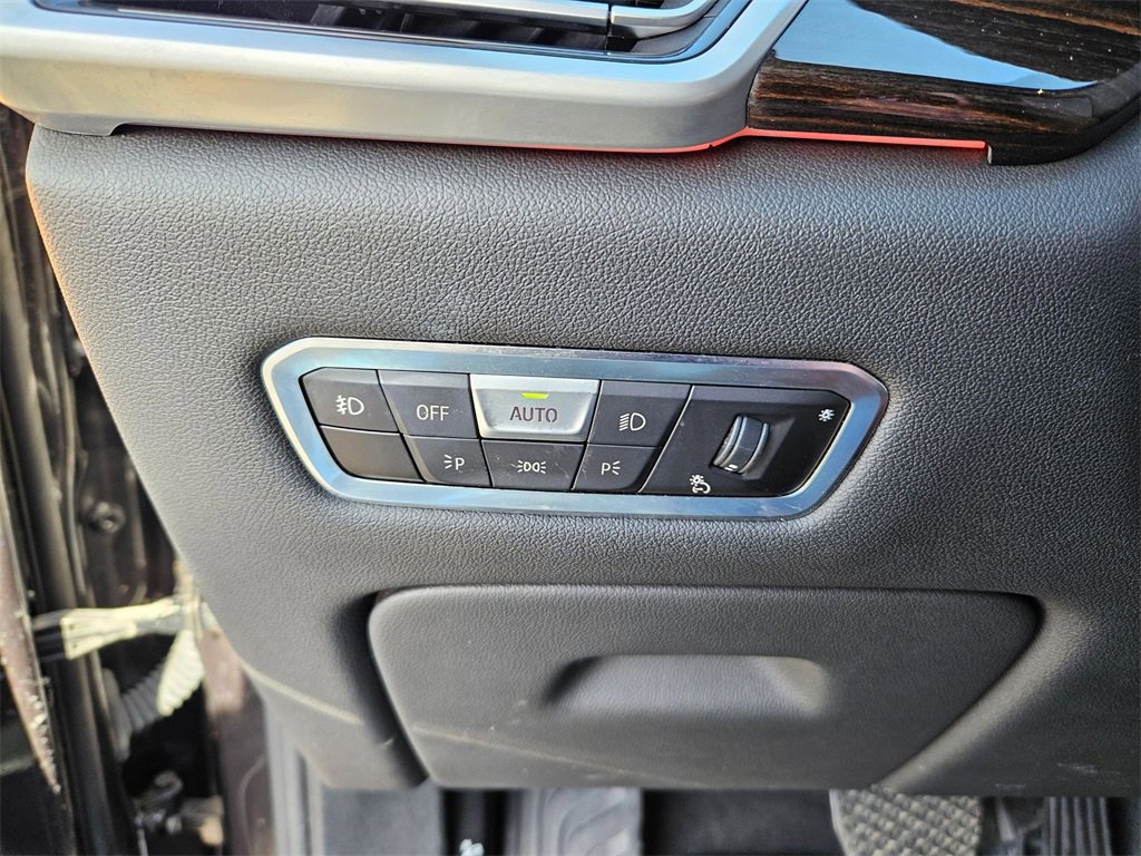 Used 2021 BMW X5 xDrive40i w/ Convenience Package image 17