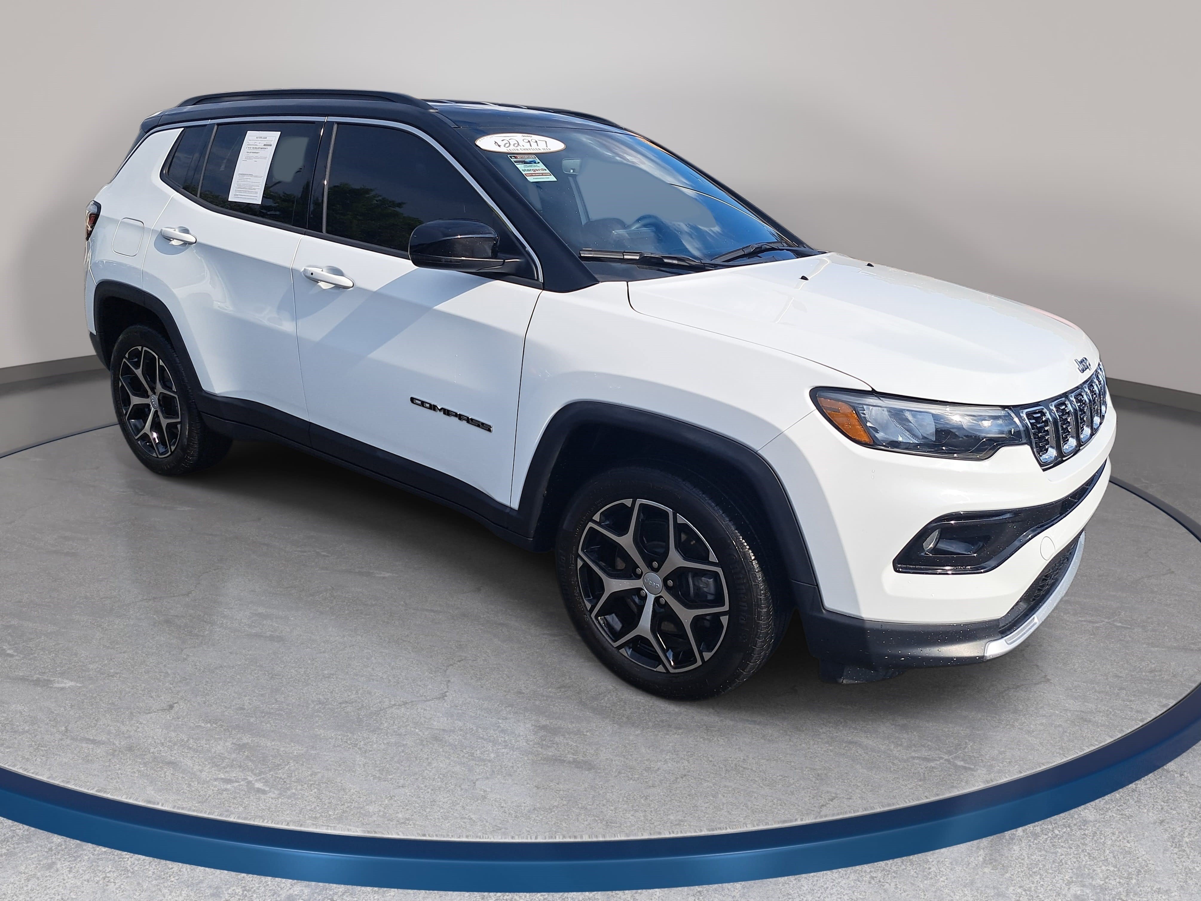 Used 2024 Jeep Compass Limited AWD/4WD image 3