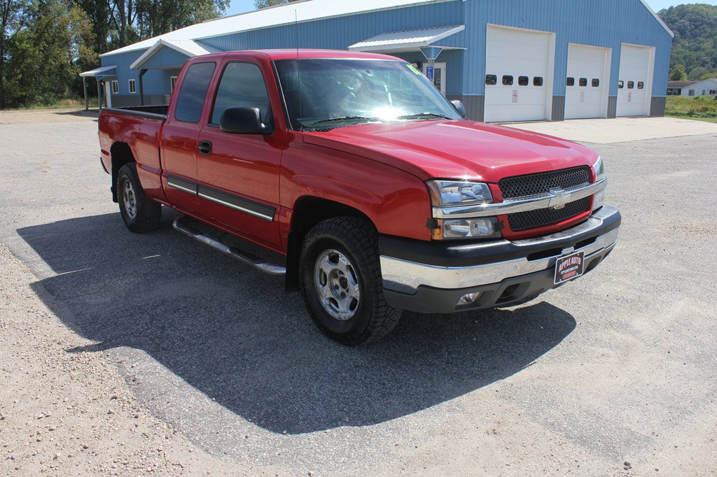Used 2003 Chevrolet Silverado 1500 LS w/ Off-Road Package AWD/4WD image 3