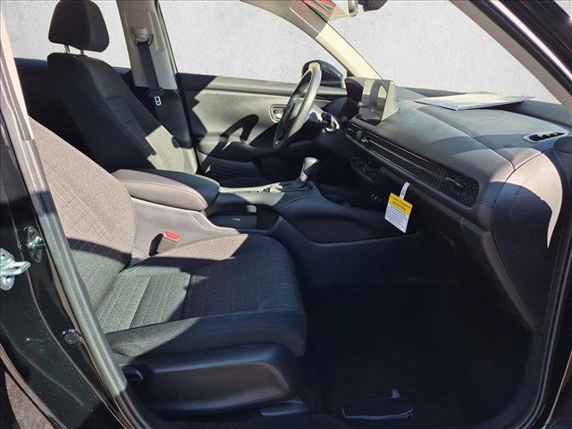 Certified 2027 Honda HR-V LX image 20