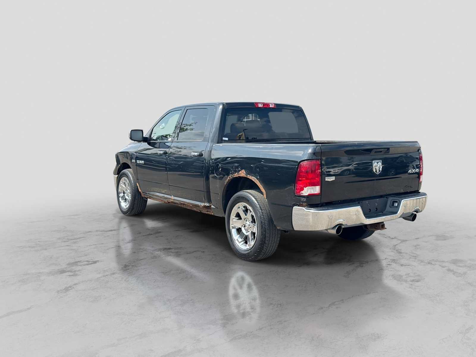 Used 2009 Dodge Ram 1500 Truck Laramie AWD/4WD image 4