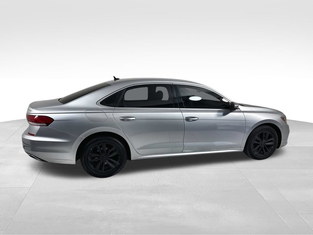 Used 2020 Volkswagen Passat 2.0T SE w/ Sunroof Package FWD image 9