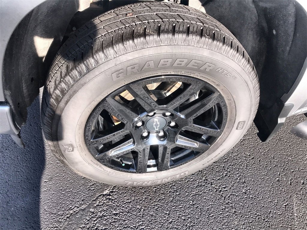 Used 2023 Chevrolet Silverado 1500 Custom w/ LPO, Dark Essentials Package image 10