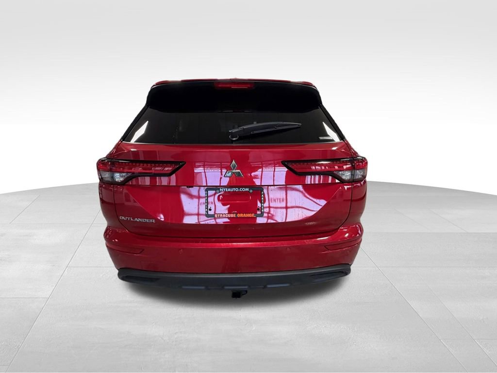Used 2022 Mitsubishi Outlander ES image 5