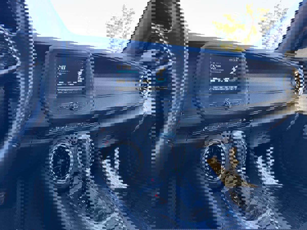 Used 2018 Chevrolet Camaro LT w/ RS Package image 15