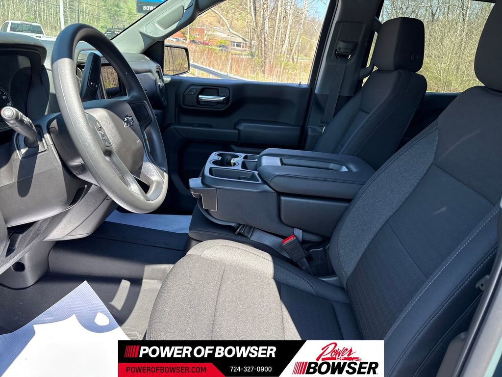 New 2026 Chevrolet Silverado 1500 Custom Trail Boss w/ LPO, Dark Essentials Package AWD/4WD image 4